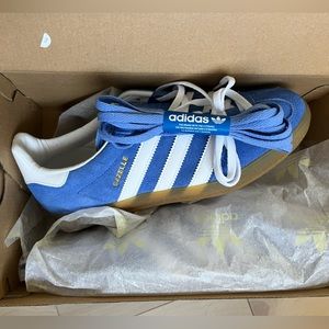 Adidas Gazelle sneaker (women’s)